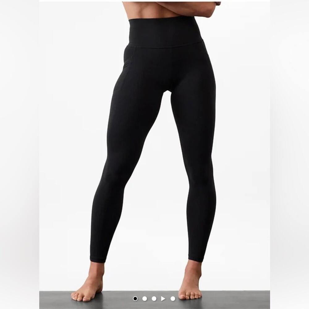 NWT Athleta Salutation Stash High Rise Legging / Tight Black Size Small
